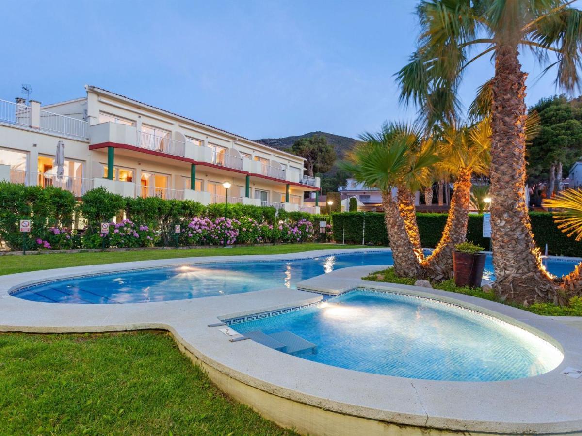 Apartment Palmiers I-11 By Interhome Llança Εξωτερικό φωτογραφία