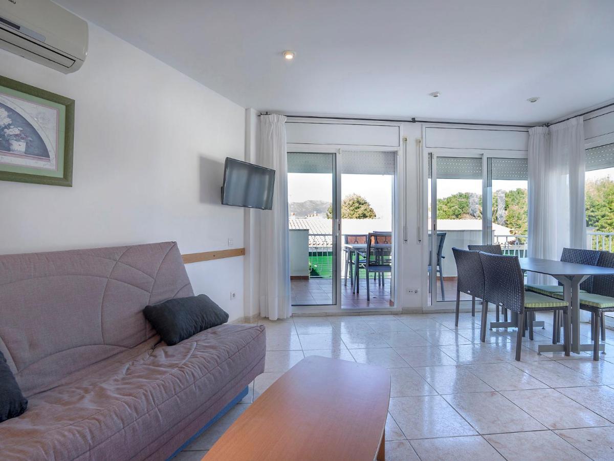 Apartment Palmiers I-11 By Interhome Llança Εξωτερικό φωτογραφία